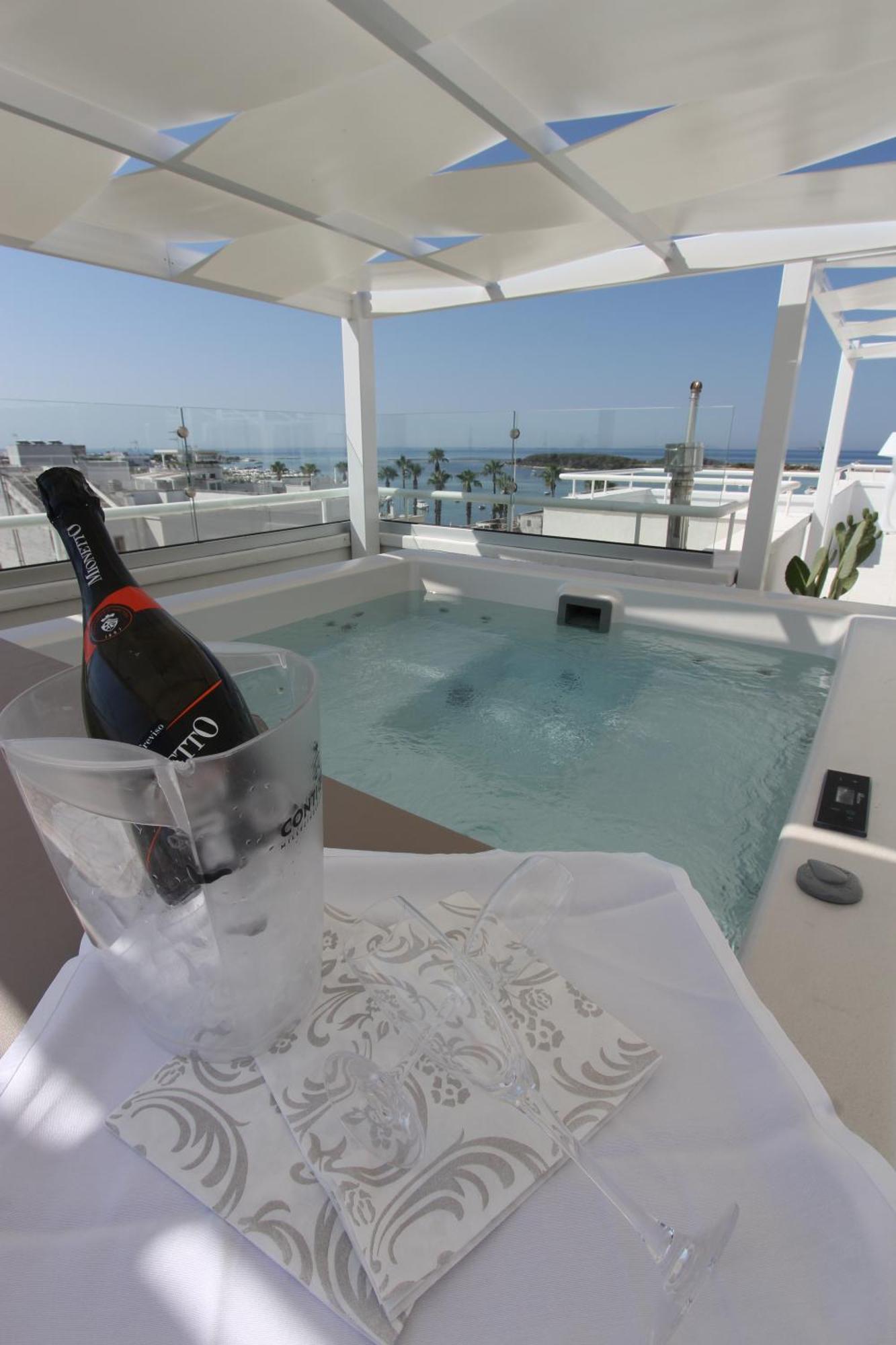 Hotel Paladini Porto Cesareo Bagian luar foto